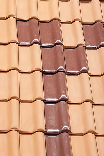 قرميد الرياض 0532228615 - خبرة في تركيب القرميد مظلات وسواتر القاسم الحديثة للقرميد والمظلات والسواتر جميع الخدمات