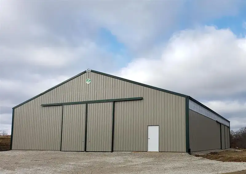 تركيب هناجر ساندوتش بانل سريع ودقيق بالرياض مظلات وسواتر القاسم الحديثة الحديثة 0532228615