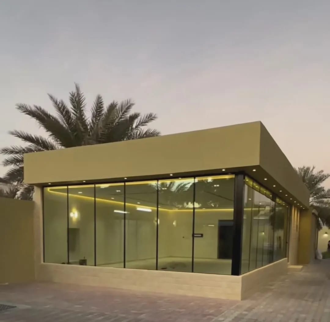 مجالس مسبح زجاجية الرياض 0532228615 - مظلات وسواتر القاسم الحديثة - مجالس خارجية حول المسابح