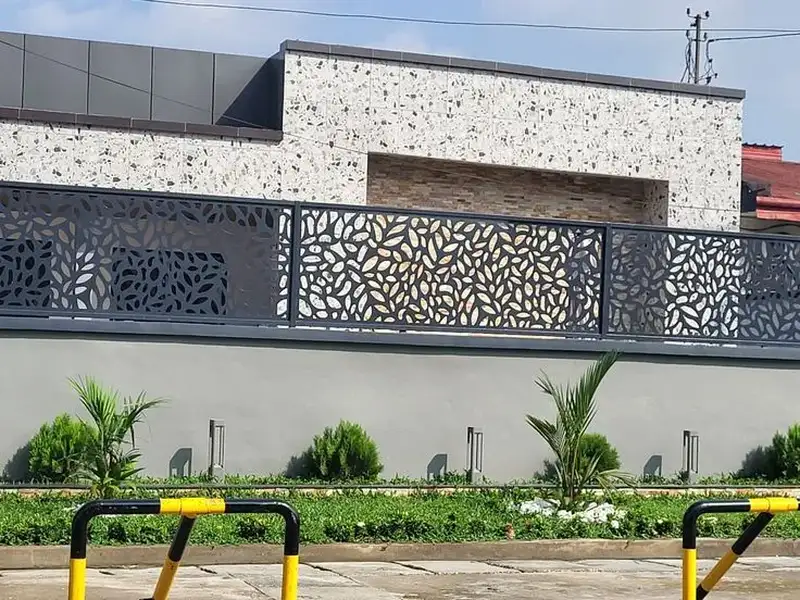 سواتر ليزر أصلية مختلفة الاستخدامات الرياض 0532228615 مظلات وسواتر القاسم الحديثة